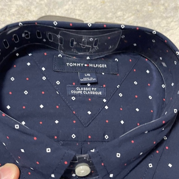 NWT Men's Large Tommy Hilfiger Short Sleeve Button Down Diamond Print Shirt Navy - Picture 3 of 7